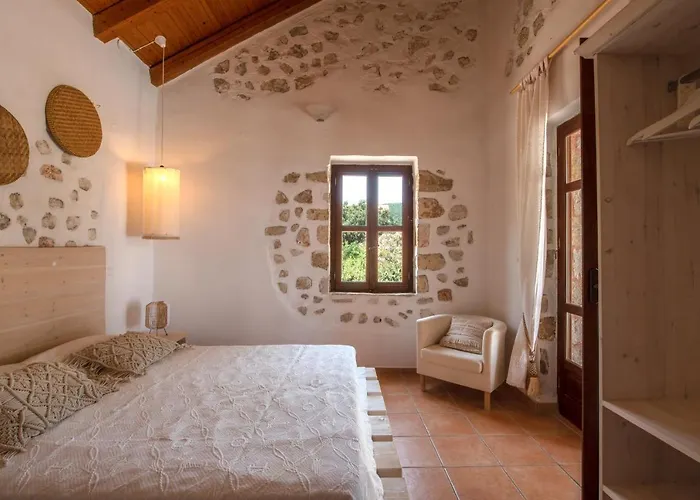 Villa Mystique