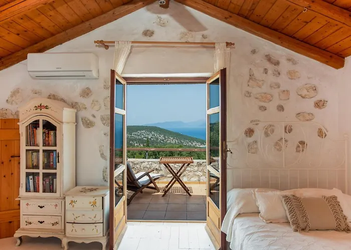 Villa Mystique