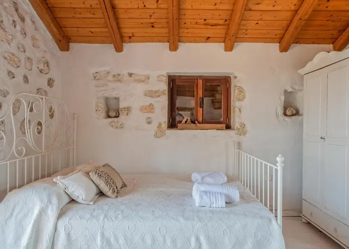 Villa Mystique
