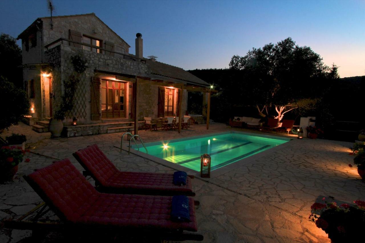 Mystique Villa Evretí